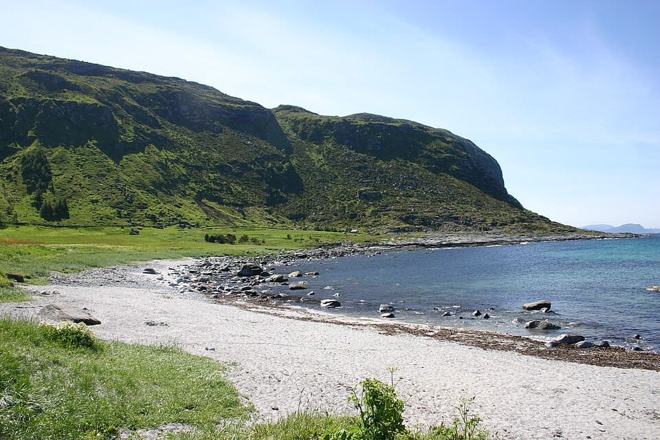 Alnes Beach