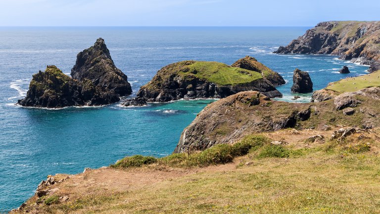 Kynance Cove in Cornwall (Lizard Peninsula), United Kingdom