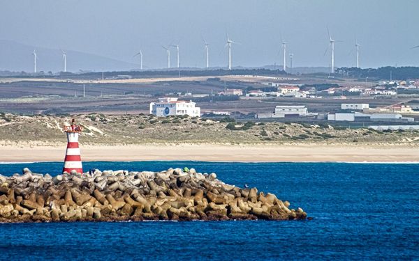 Praia do Supertubos in Peniche, Portugal