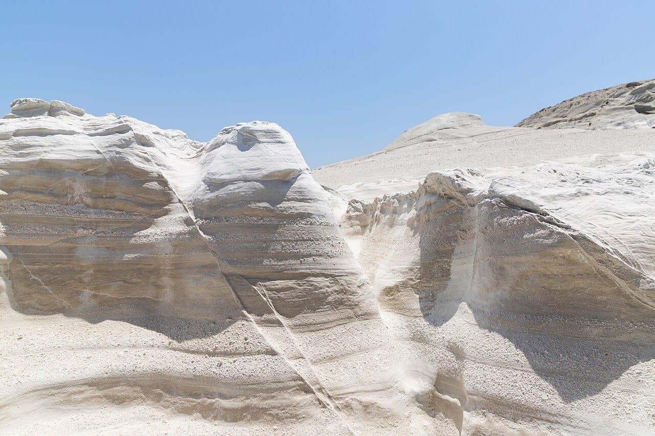Sarakiniko Beach