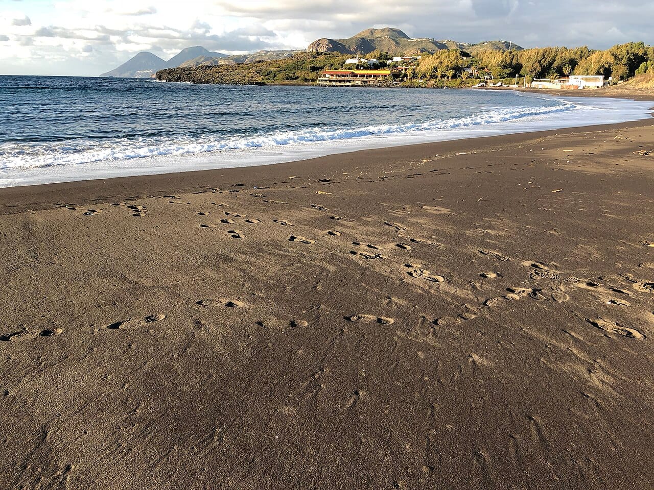 Spiaggia delle Sabbie Nere