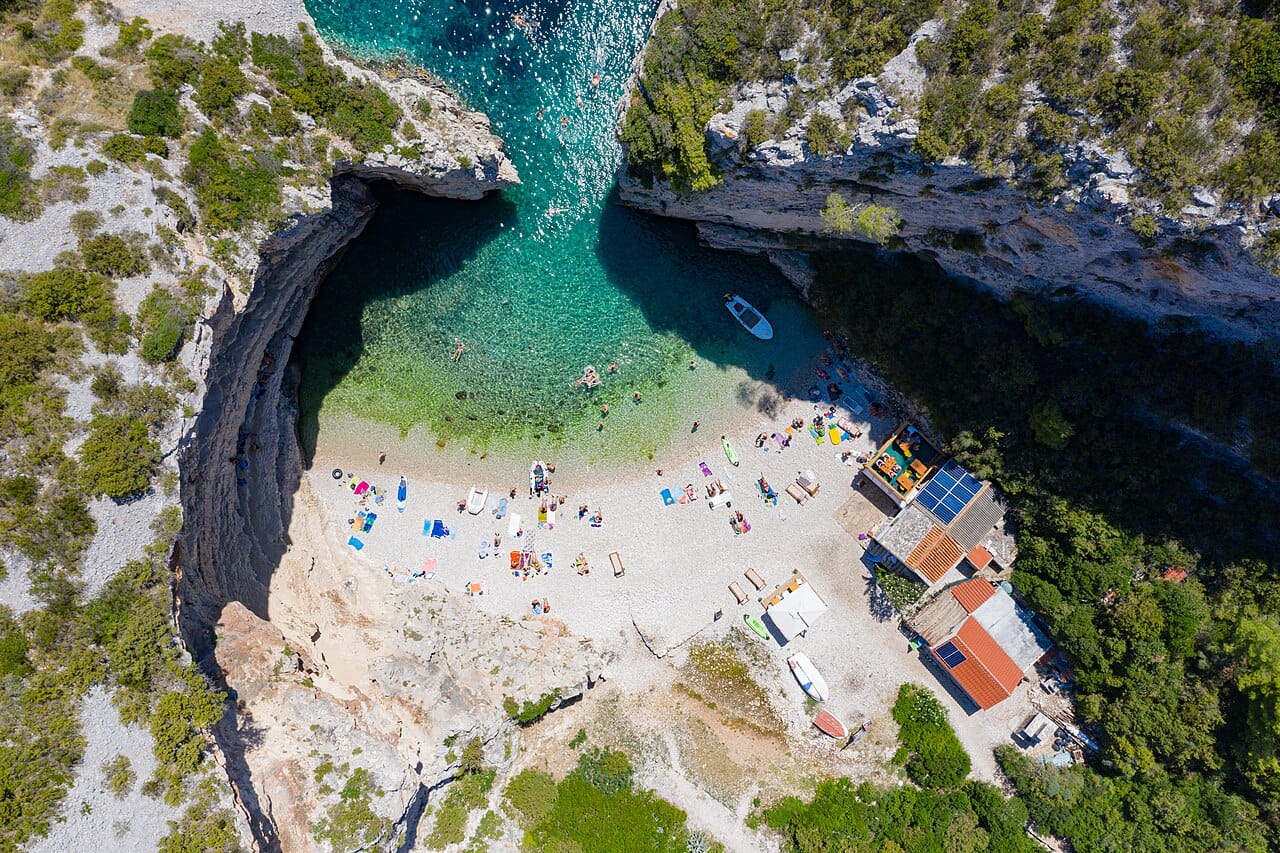 Stiniva Cove